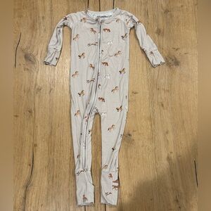 Brave Little Ones Horse Ribbed Zip Romper size 18-24 months